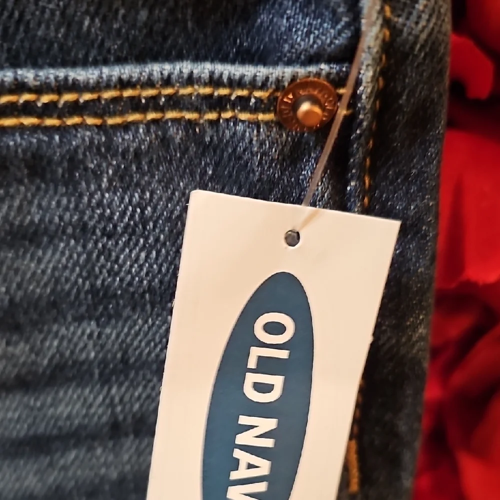 Old Navy NWT Girls Denim Jean Shorts With Cutouts Size 6